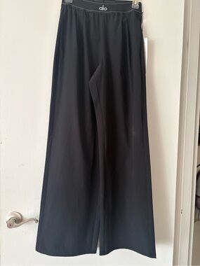 ALO Yoga Women’s Trousers